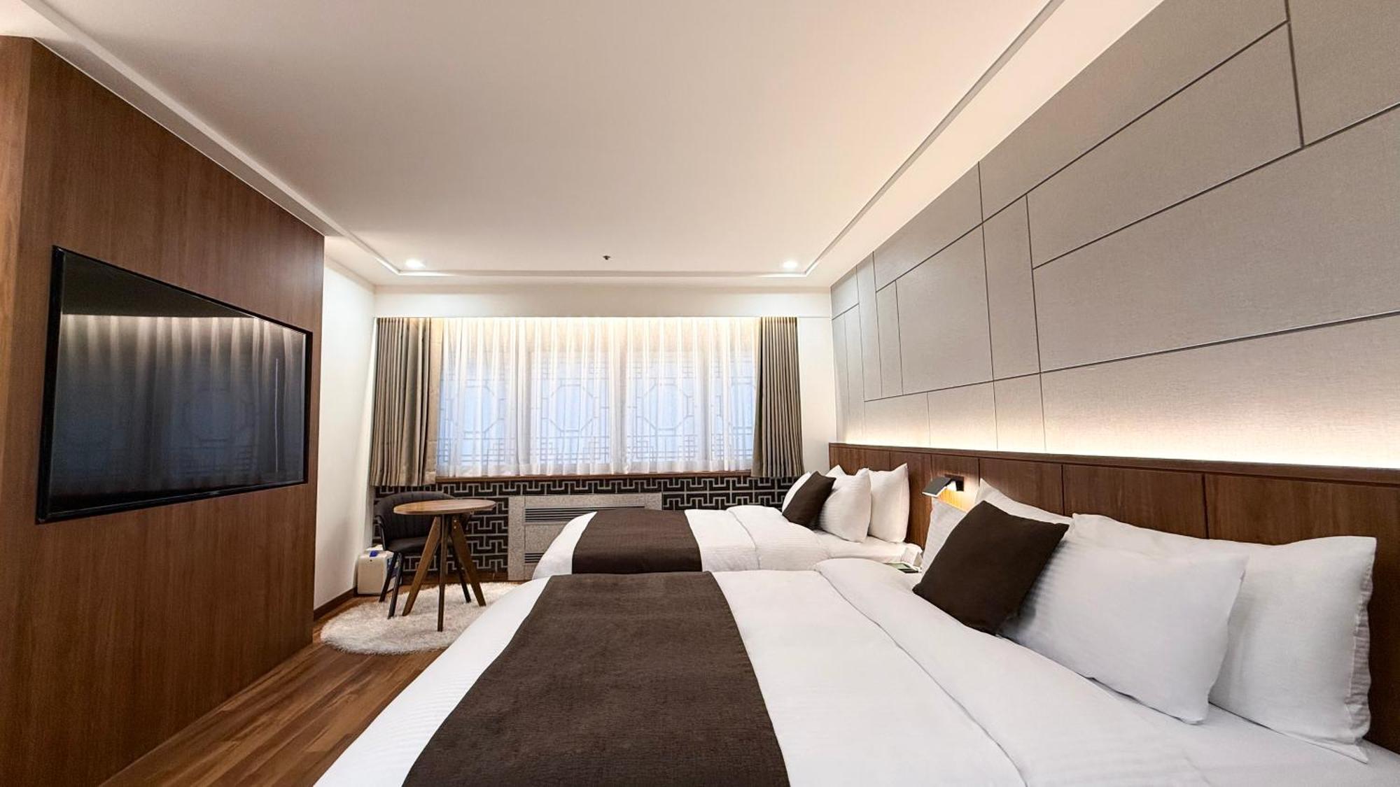 Commodore Hotel Пусан Екстер'єр фото